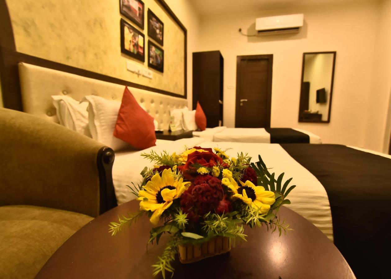 Casa Broadway-A Boutique Hotel كولكاتا المظهر الخارجي الصورة
